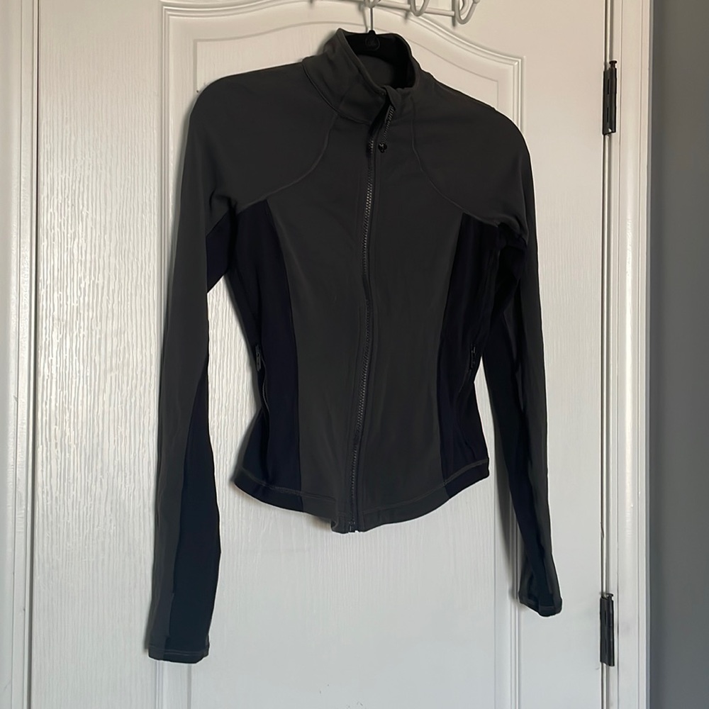 Lululemon Throwback Shape Jacket - image 3